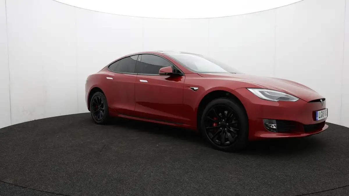 2018-tesla-model-s-e-100d-big-36