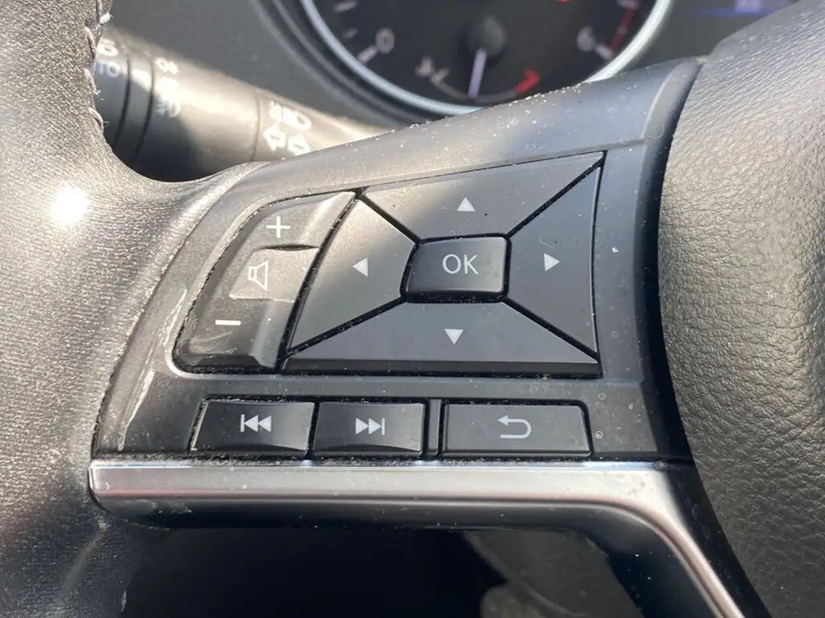 2018-nissan-qashqai-15dci-acenta-premium-heat-pack-big-41