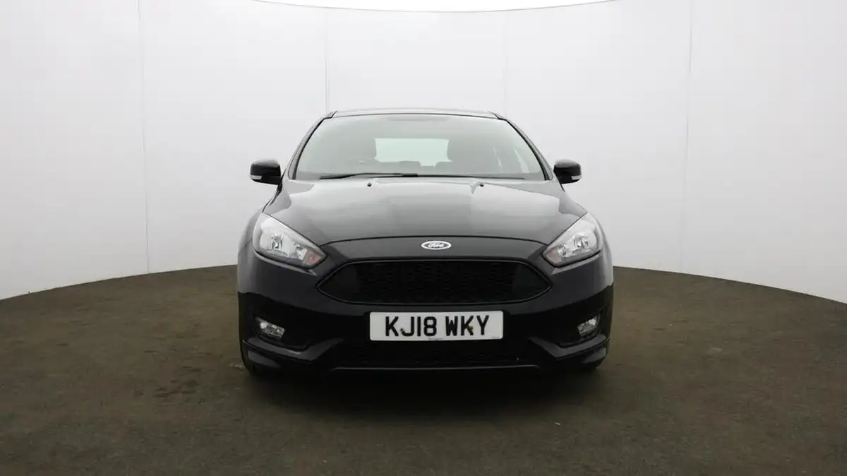 2018-ford-focus-10t-st-line-140ps-hatchback-big-43