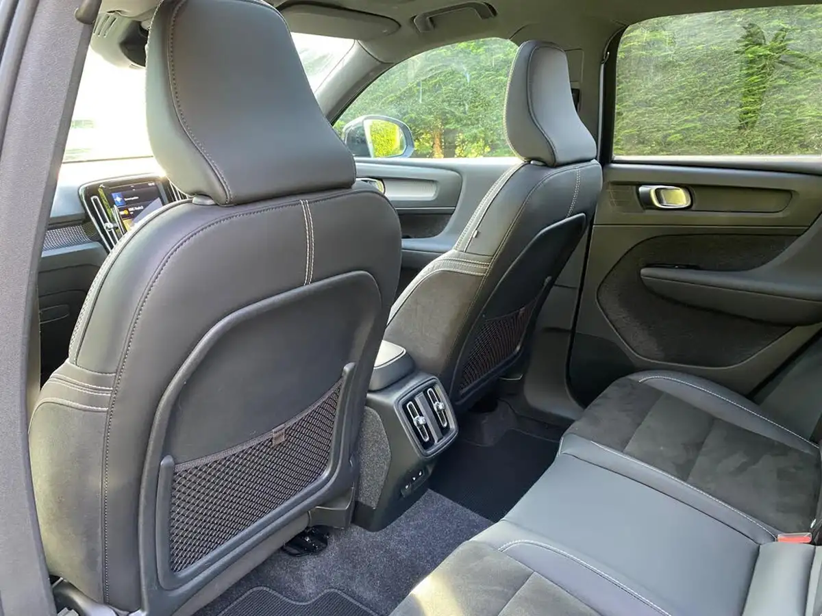 2021-volvo-xc40-15-t3-r-design-161bhp-auto-big-21