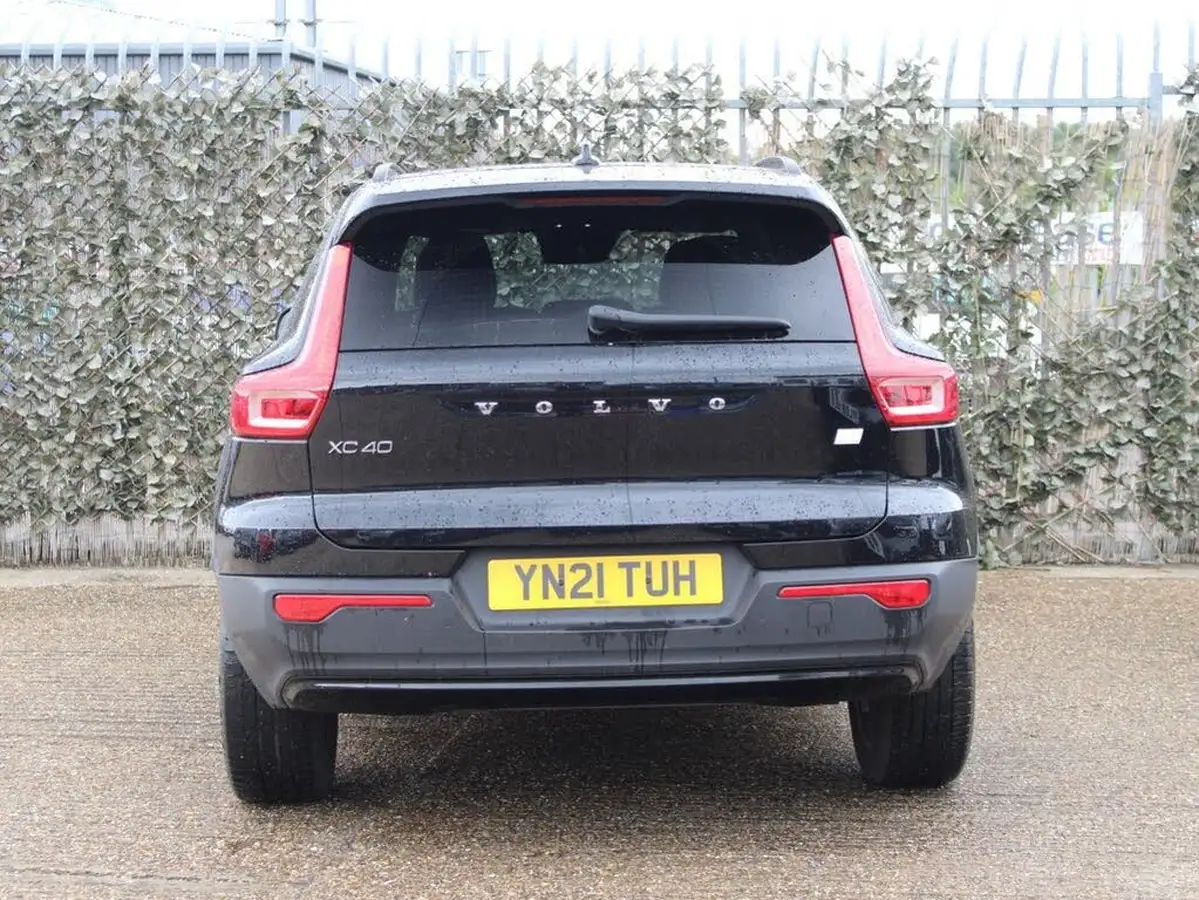 2021-volvo-xc40-15-t5-r-design-262bhp-big-8