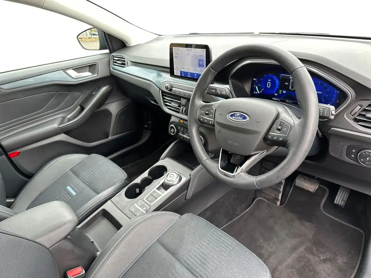 2022-ford-focus-big-9