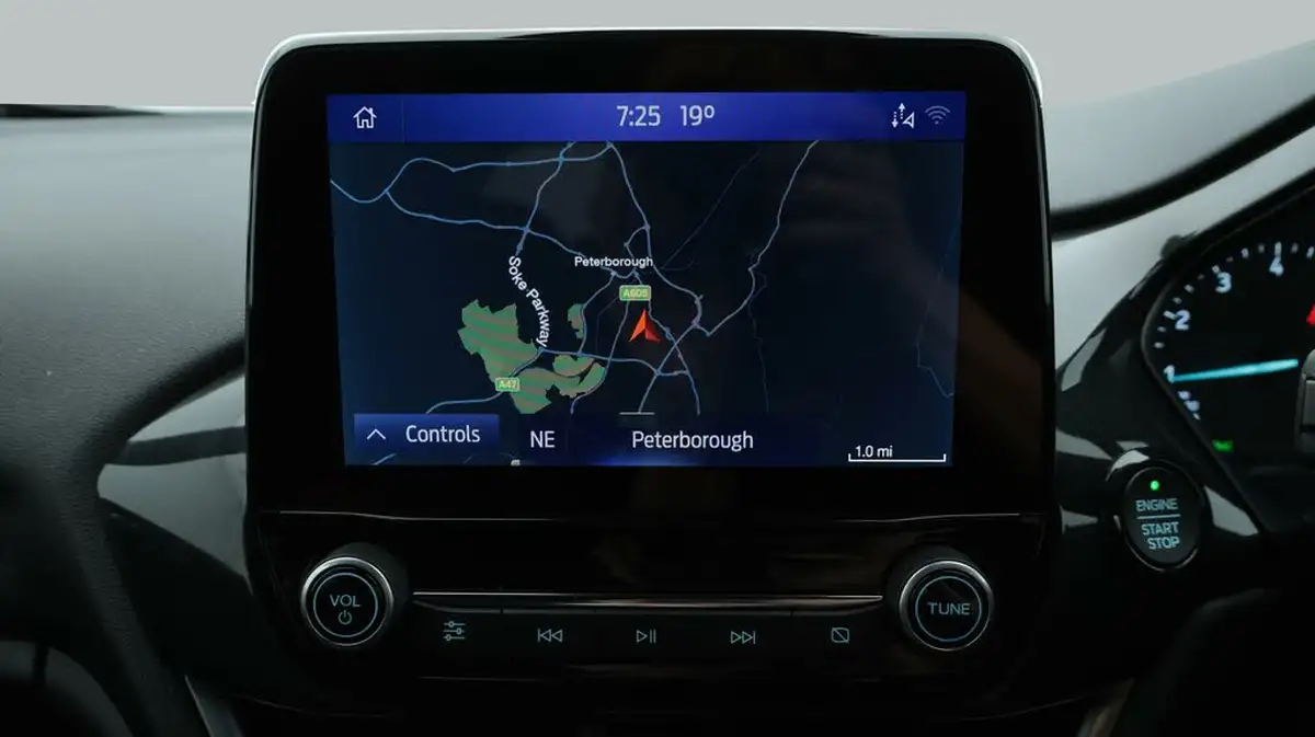 2022-ford-fiesta-10t-st-line-100ps-5d-big-11