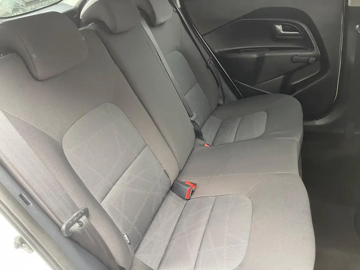 2015-kia-rio-125-1-air-big-15