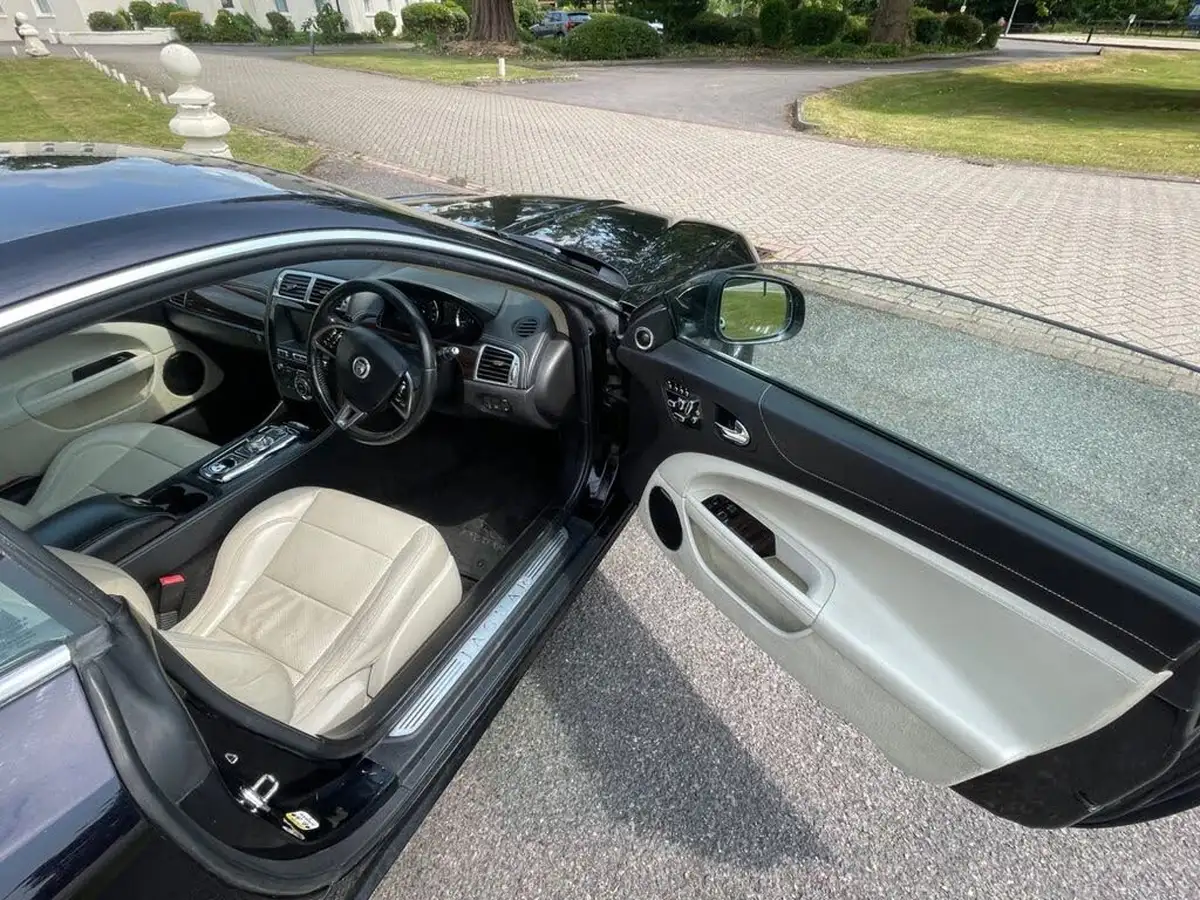 2012-jaguar-xk-50-portfolio-coupe-auto-big-22