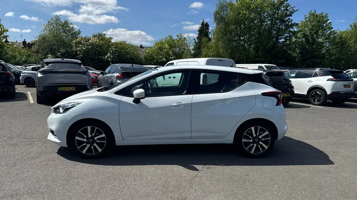 2018-nissan-micra-09-ig-t-acenta-big-5