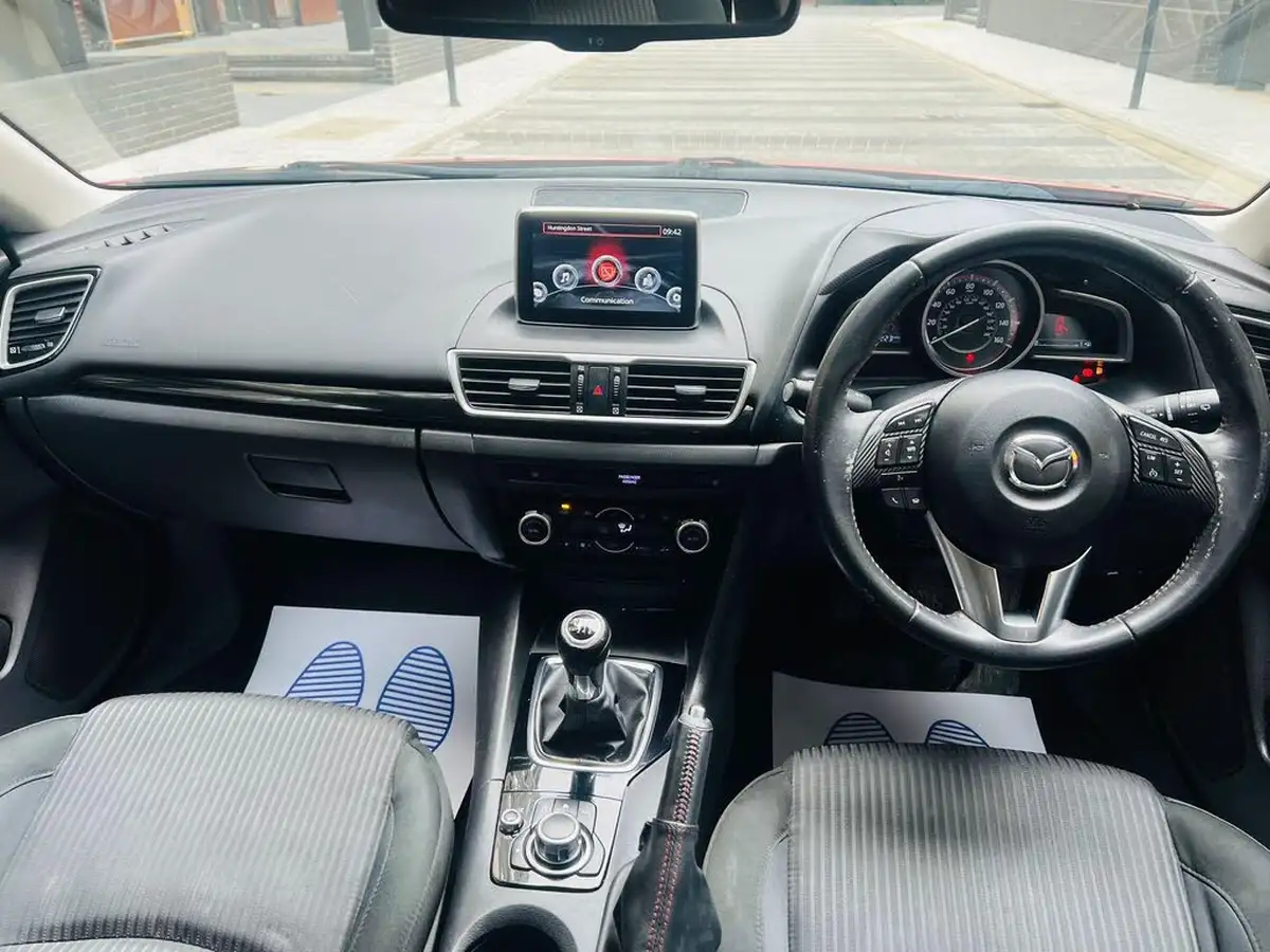 2015-mazda-mazda3-20-se-l-nav-hatchback-5d-big-17