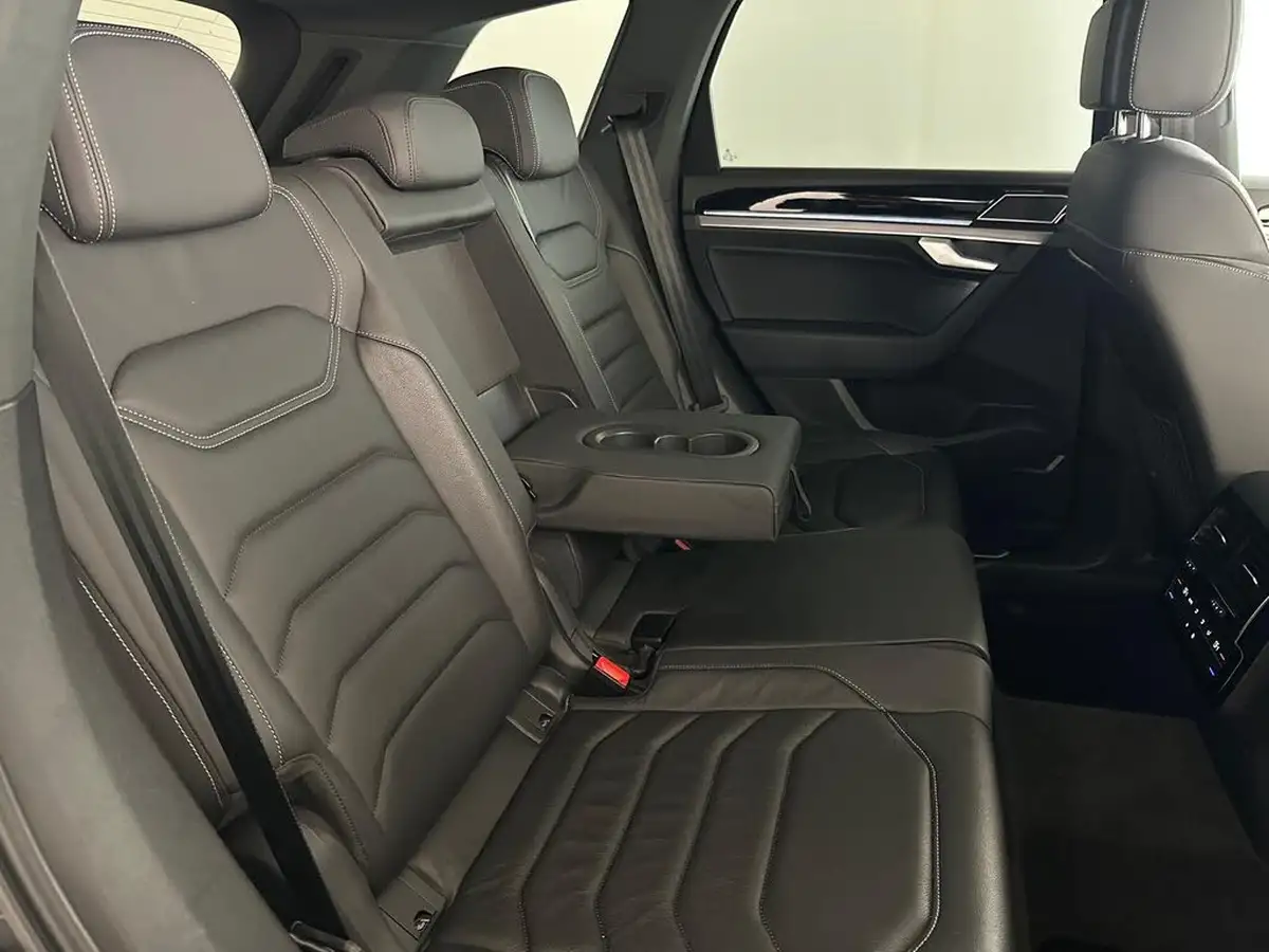 2020-volkswagen-touareg-30tdi-black-edition-286ps-big-11