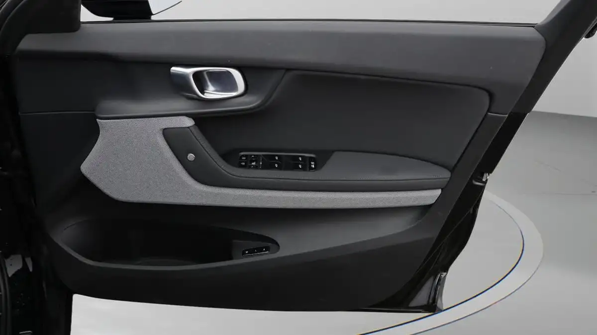 2022-polestar-polestar-2-e-ps2-170kw-long-single-plus-big-22
