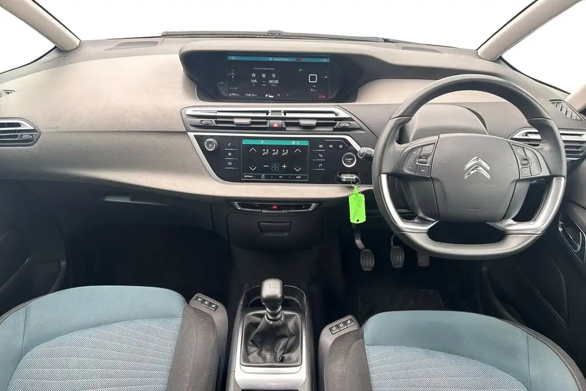 2019-citroen-grand-c4-spacetourer-12-puretech-feel-big-10