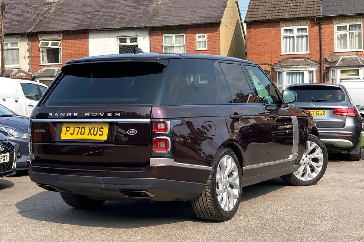 2020-land-rover-range-rover-30-sdv6-vogue-big-35