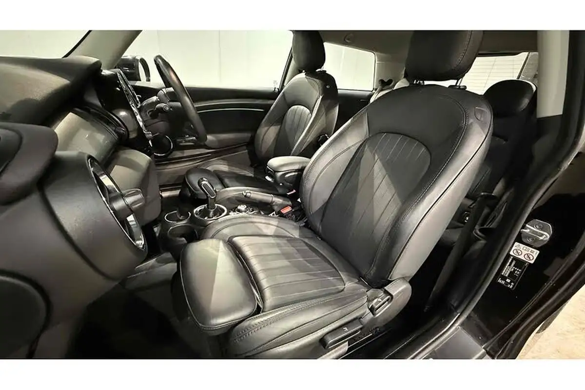 2020-mini-cooper-15-cooper-exclusive-hatchback-3d-auto-big-29