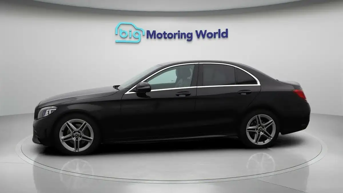 2019-mercedes-benz-c-class-15-c200-amg-line-premiumss-saloon-4d-big-3
