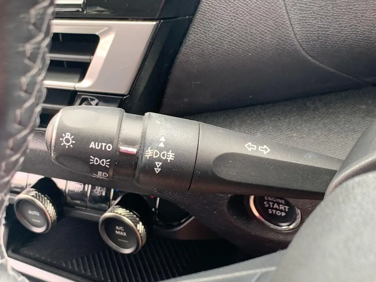 2021-citroen-c4-12-puretech-shine-130ps-big-17