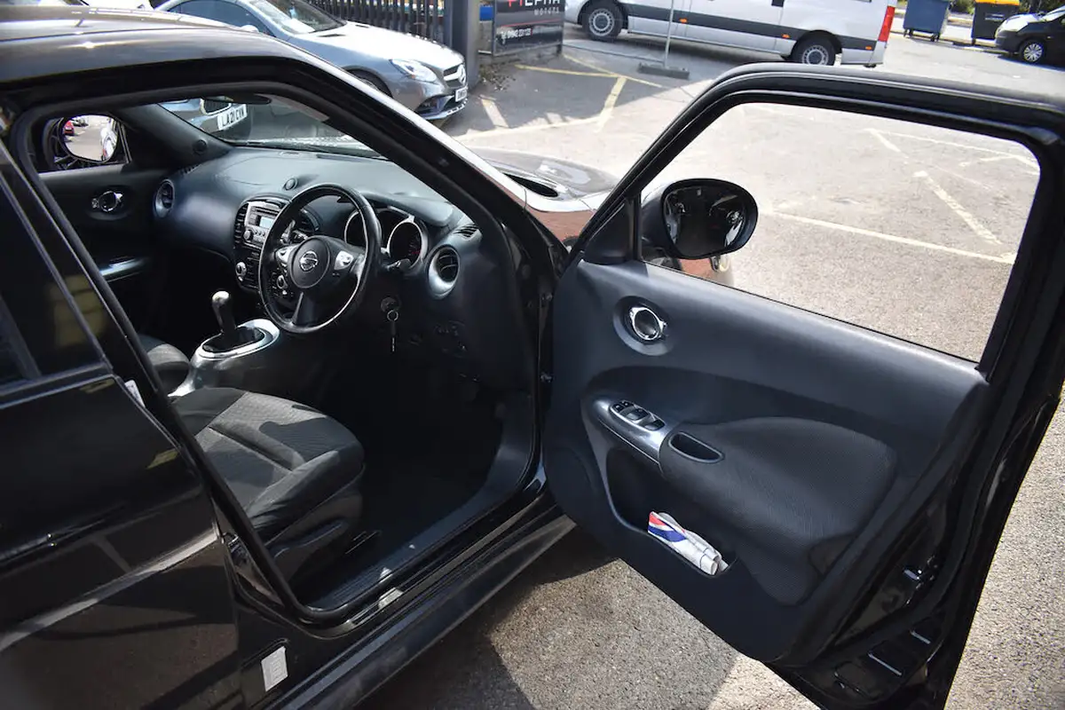 2011-nissan-juke-16-acenta-16v-1598cc-big-25