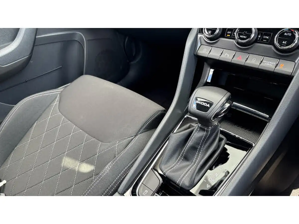 2024-skoda-karoq-15-tsi-sportline-dsg-big-13