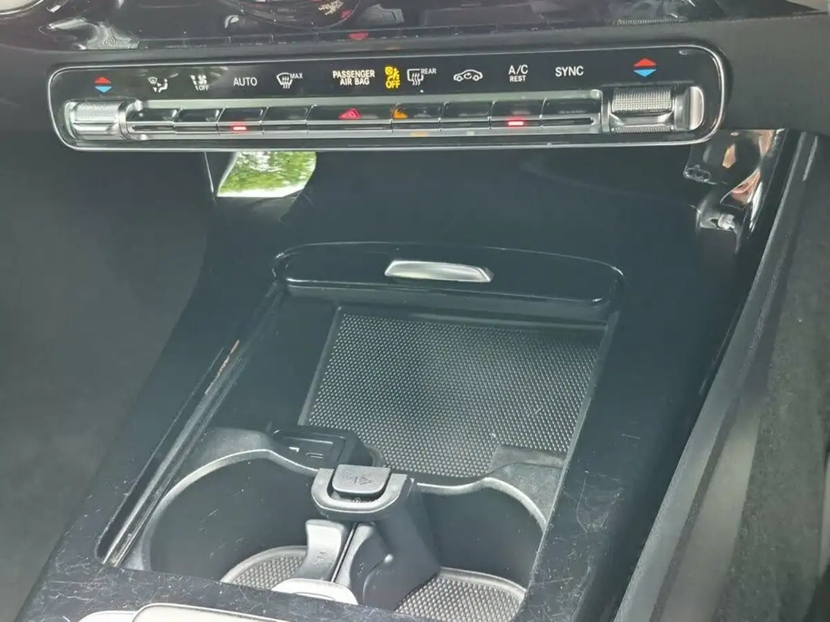 2019-mercedes-benz-a-class-20-a250-amg-line-premium-hatchback-5d-big-22