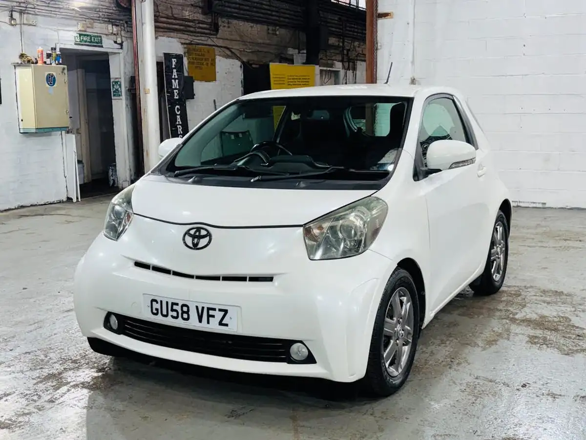 2009-toyota-iq-10-2-multidrive-big-3