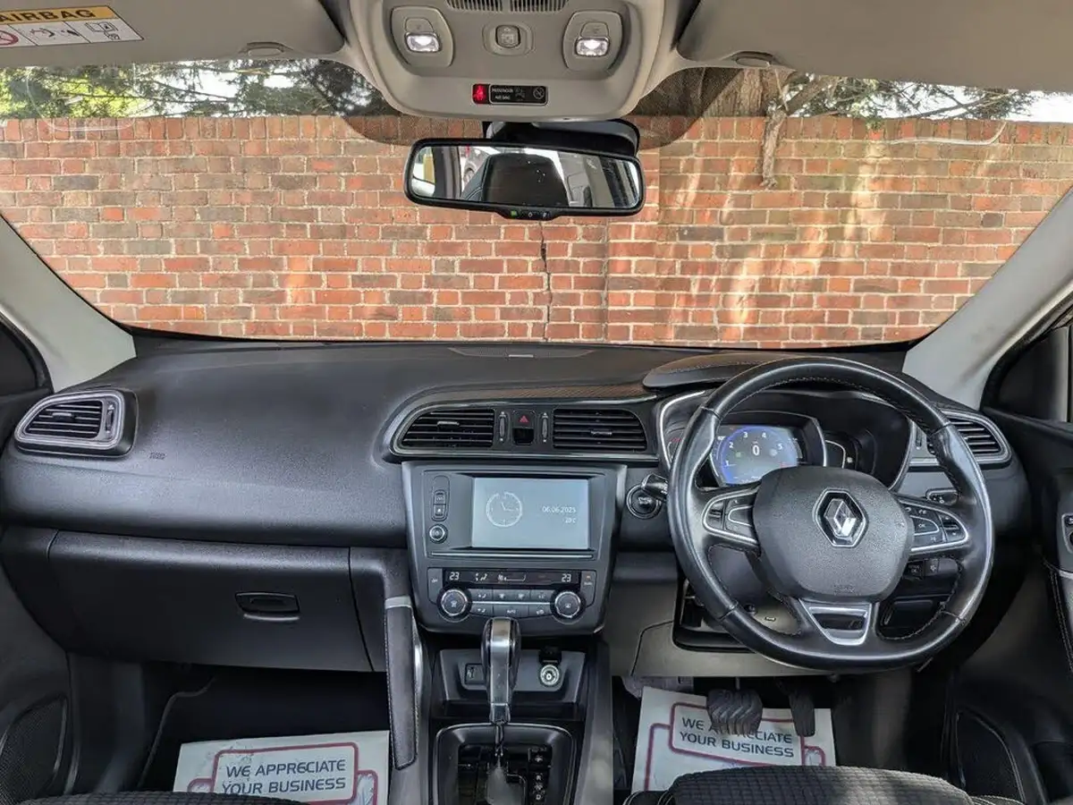 2018-renault-kadjar-12-tce-signature-nav-1197cc-edc-auto-big-1