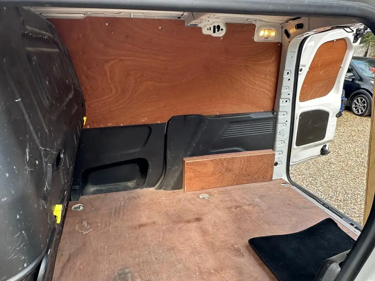 2020-citroen-berlingo-15bluehdi-650-enterprise-ss-big-14