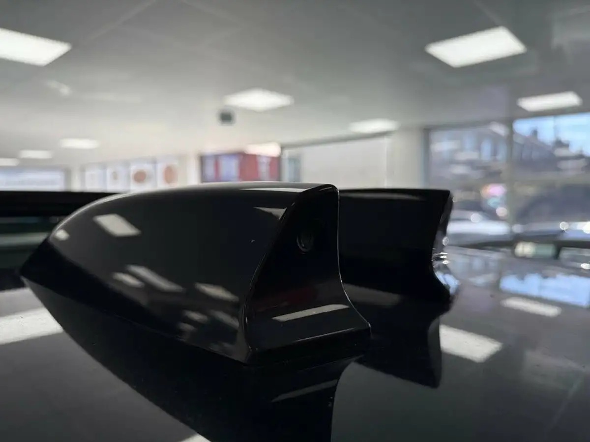 2022-land-rover-range-rover-30-d350-hse-big-24