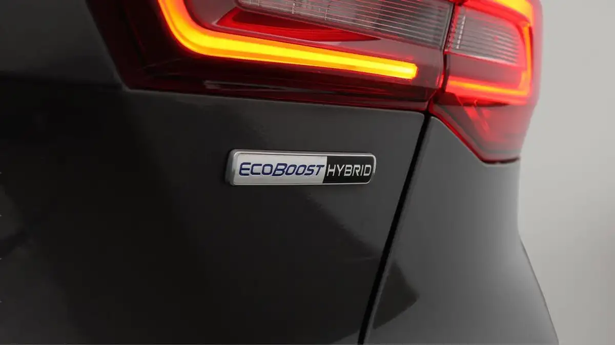 2022-ford-focus-10t-st-line-155ps-hybrid-mhev-hatchback-big-22