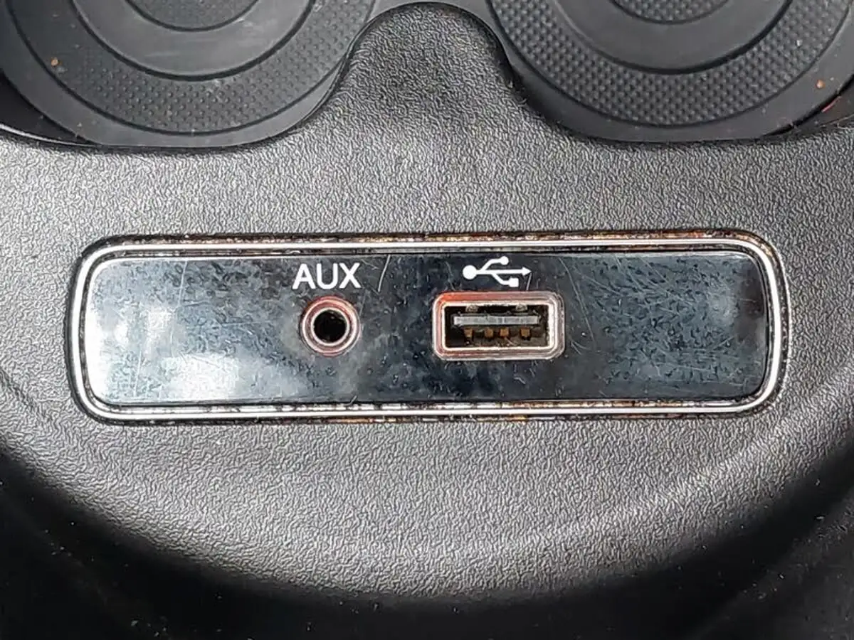 2018-fiat-500-12-lounge-big-9