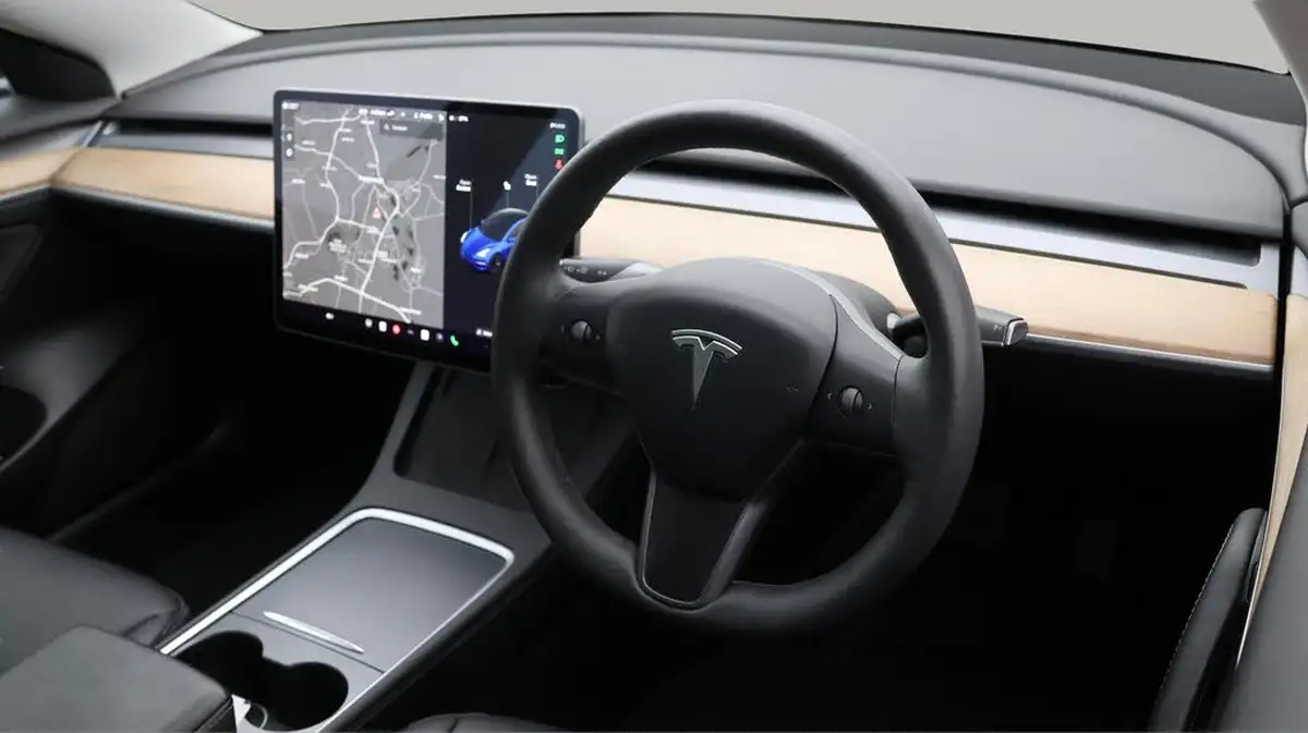 2021-tesla-model-3-e-long-range-awd-big-9