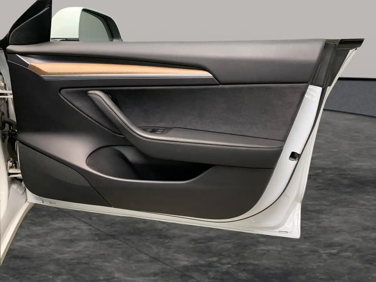 2021-tesla-model-3-e-long-range-4x4-big-37