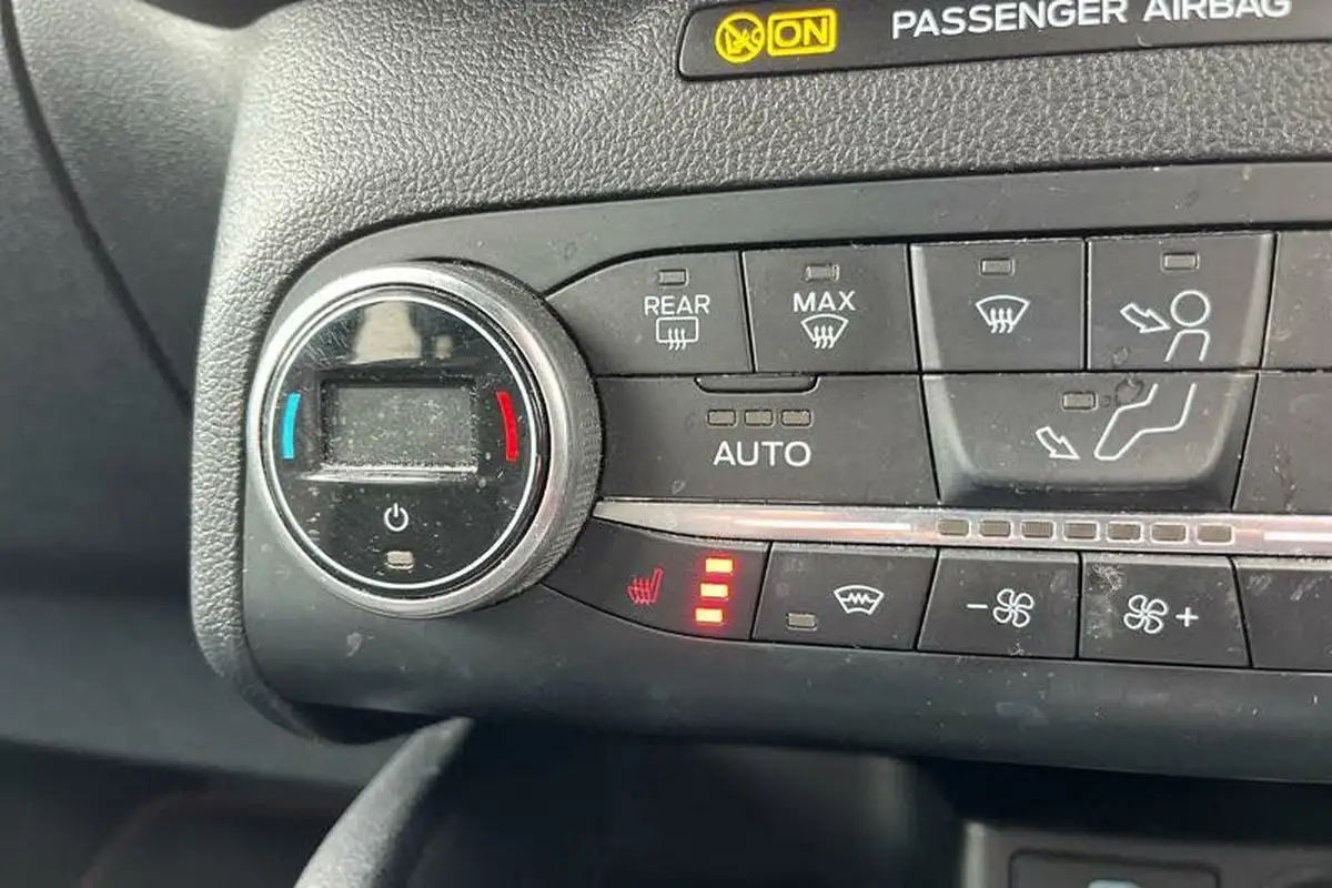 2020-ford-kuga-15-st-line-x-auto-big-35