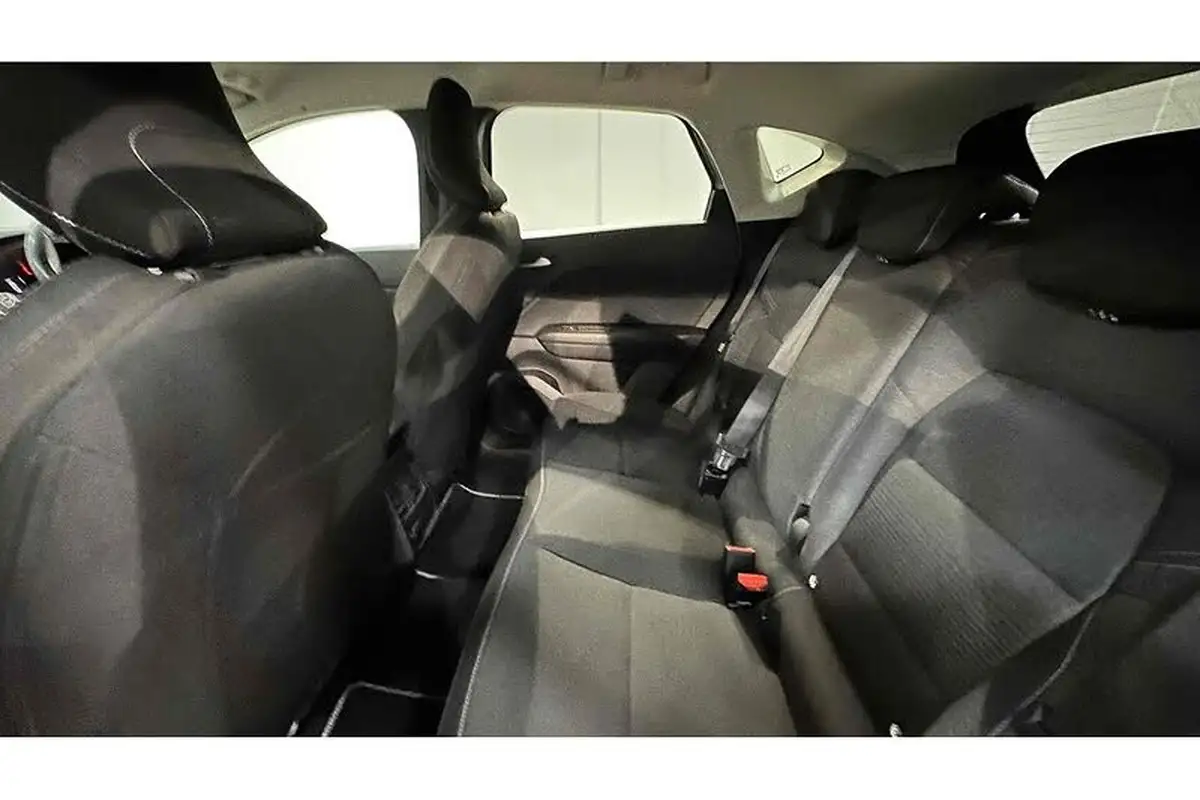 2021-renault-captur-13-tce-iconic-140ps-big-18