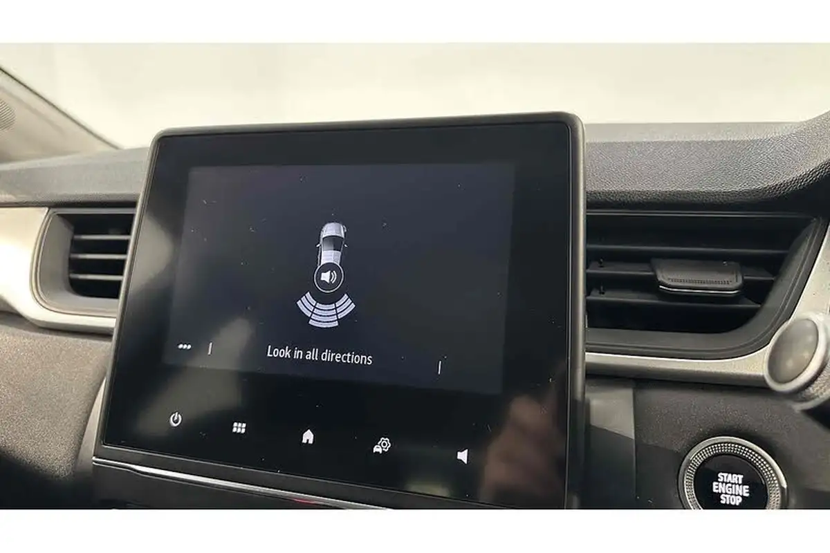 2021-renault-captur-13-tce-iconic-140ps-big-40