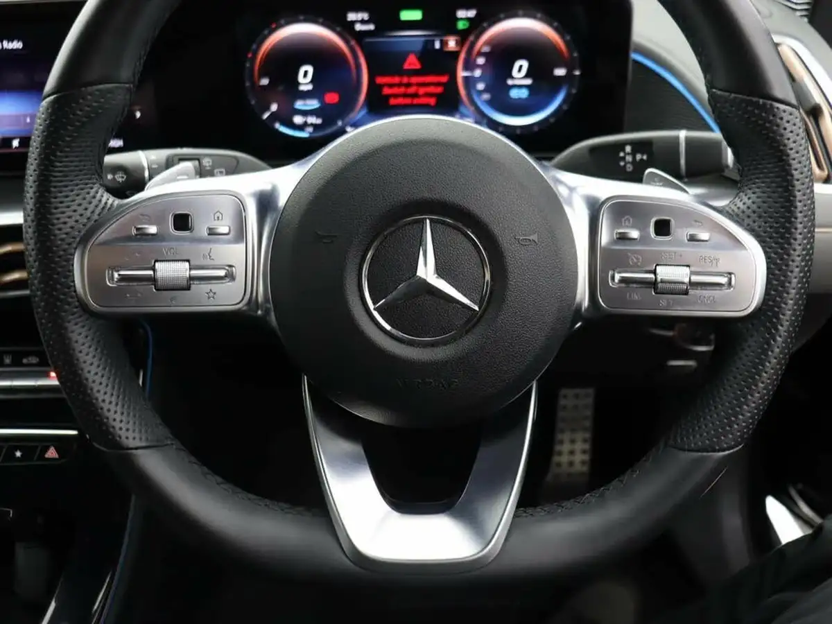 2022-mercedes-benz-eqc-e-eqc-400-amg-line-big-38