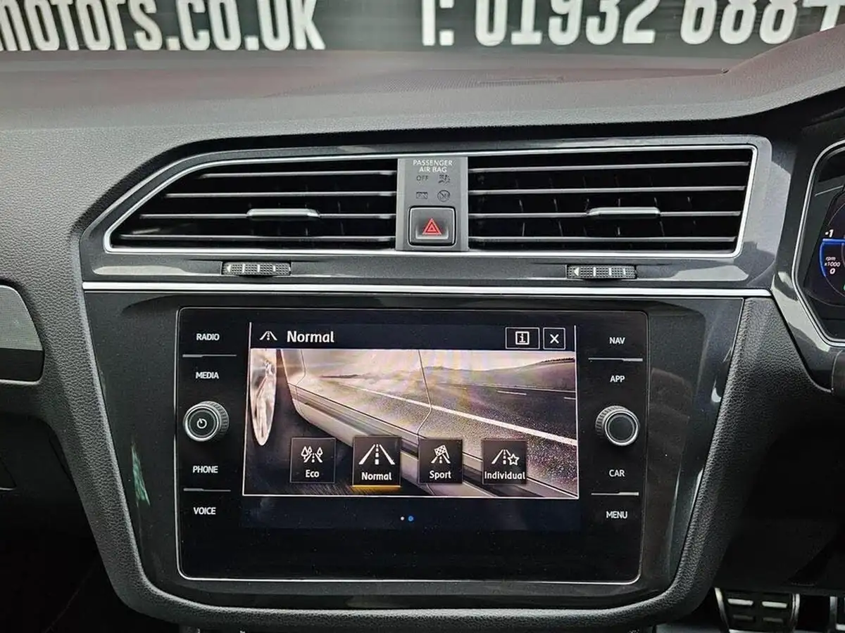 2019-volkswagen-tiguan-20tdi-r-line-tech-150ps-4motion-dsg-big-9