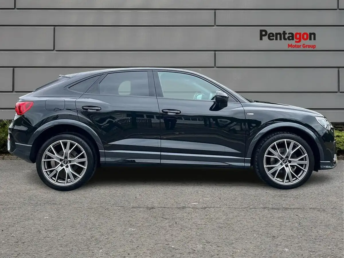 2023-audi-q3-15-35-tfsi-black-edition-cod-sportback-s-tronic-big-13