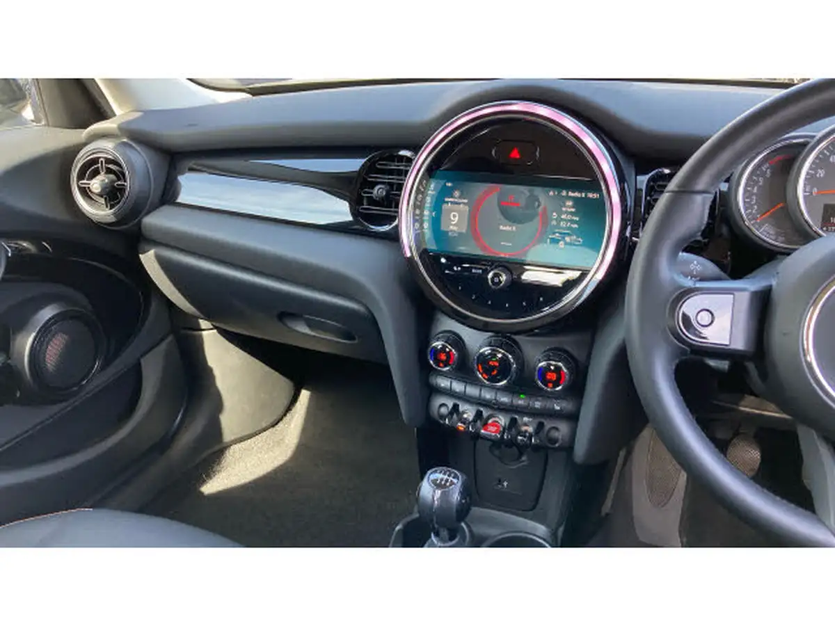 2021-mini-cooper-15-cooper-classic-hatchback-5d-big-13