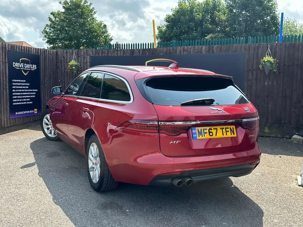 2018-jaguar-xf-20td-prestige-180ps-sportbrake-5d-1999cc-auto-big-1