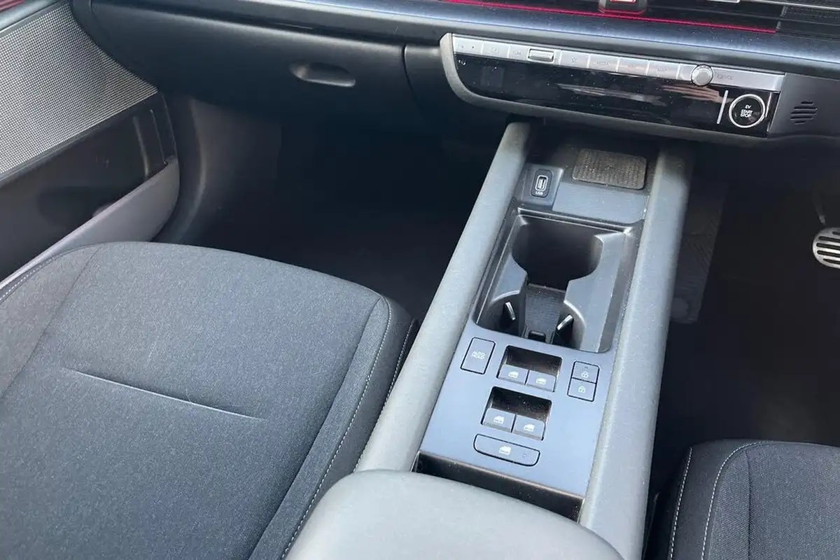 2023-hyundai-ioniq-6-e-premium-228ps-single-rwd-big-8
