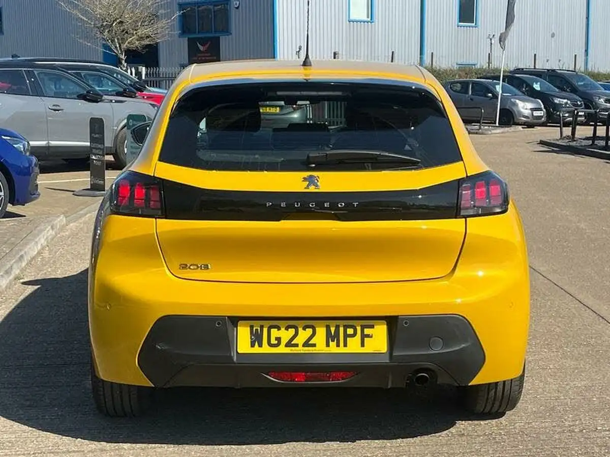 2022-peugeot-208-12-puretech-active-premium-100bhp-big-3