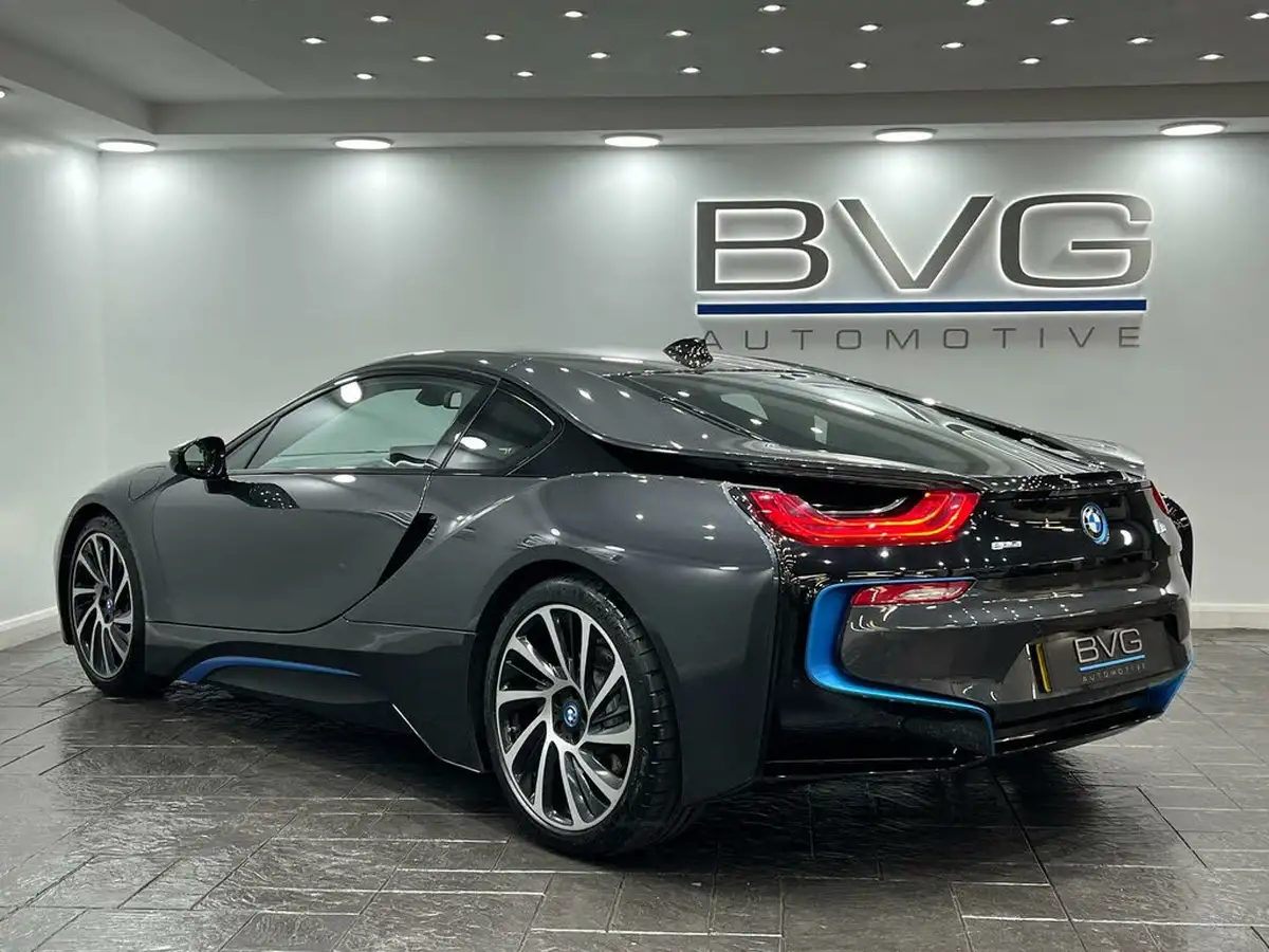 2017-bmw-i8-15-big-12