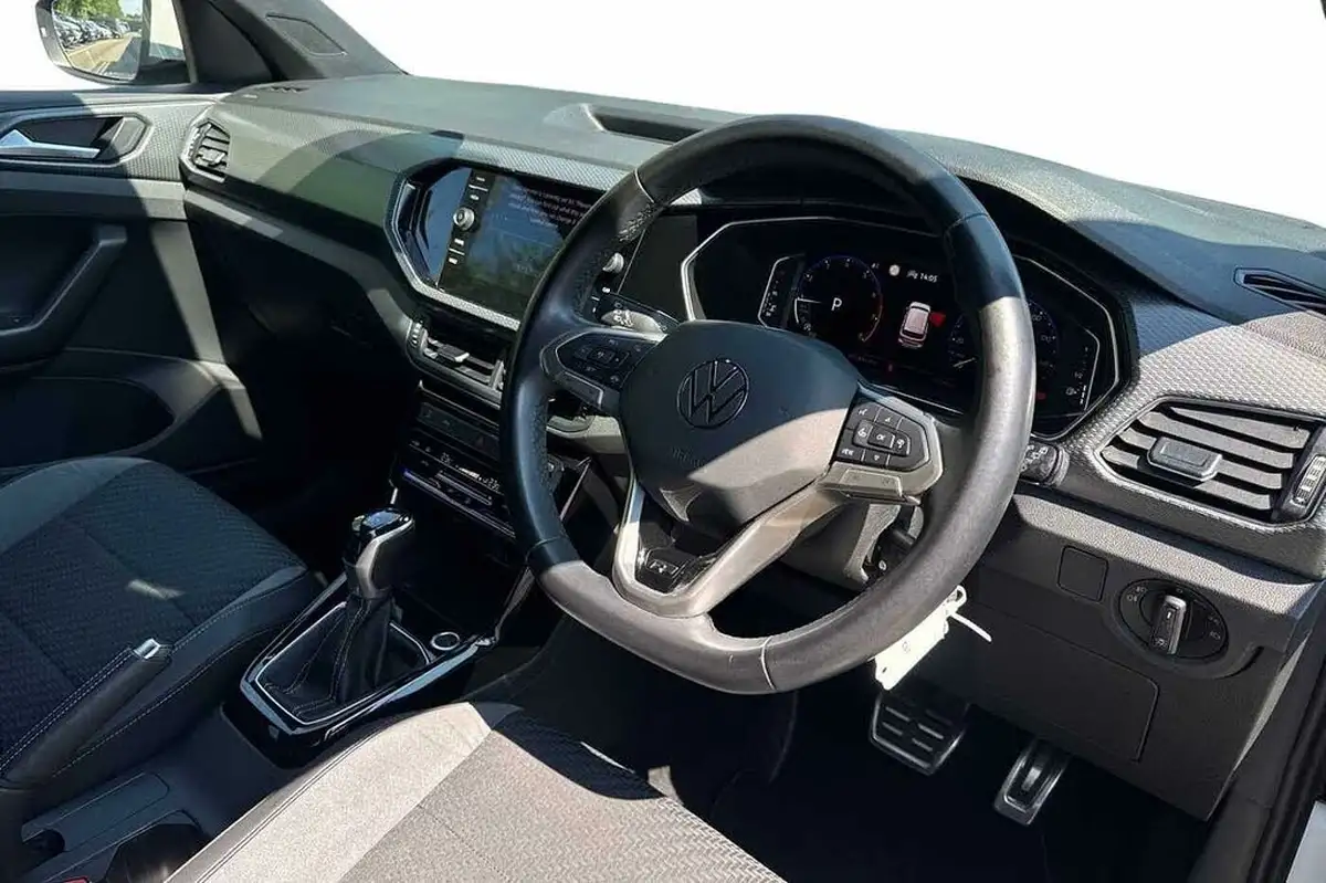 2022-volkswagen-t-cross-15-tsi-r-line-big-5