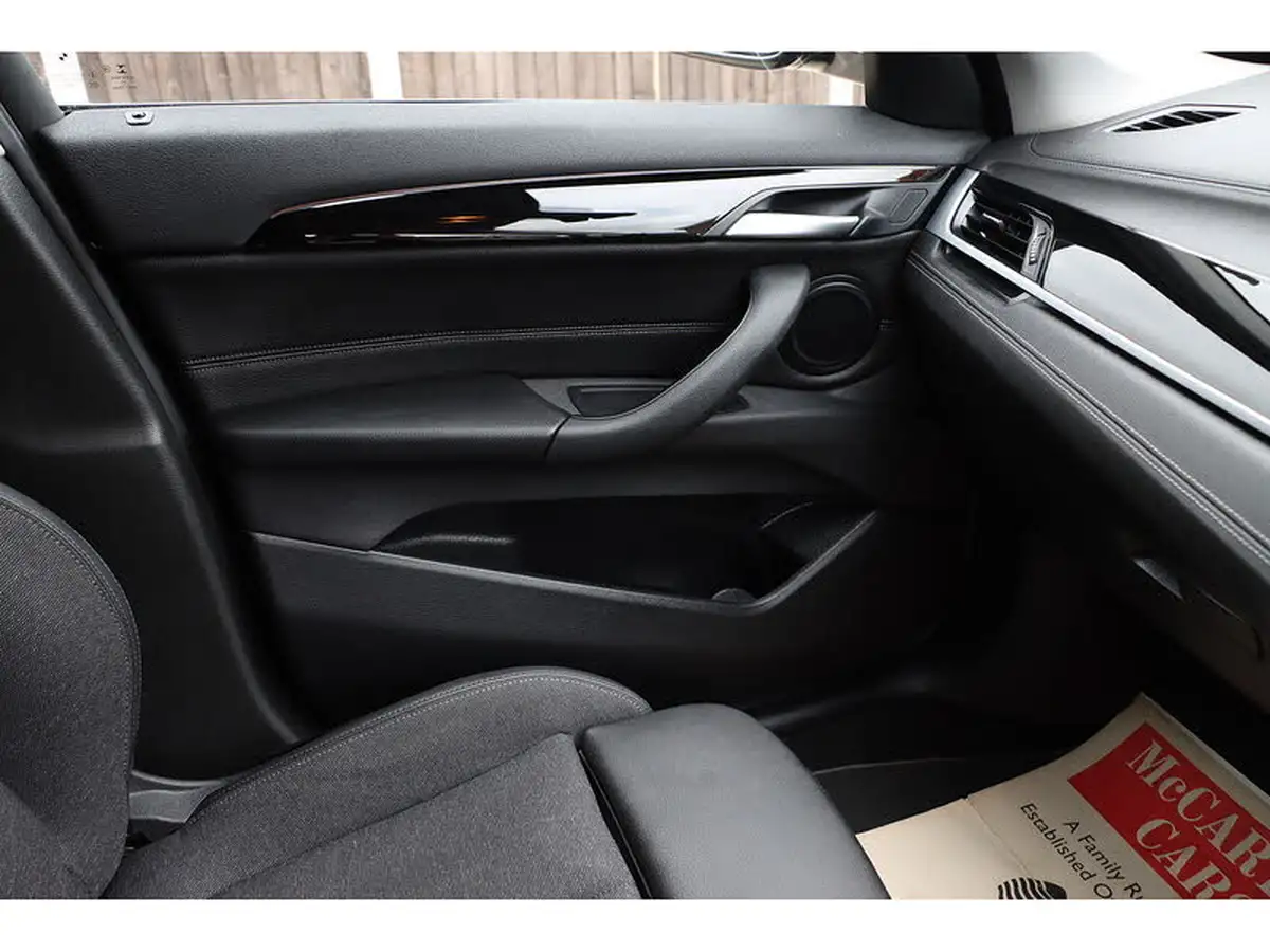 2021-bmw-x1-20-xdrive20i-sport-big-42