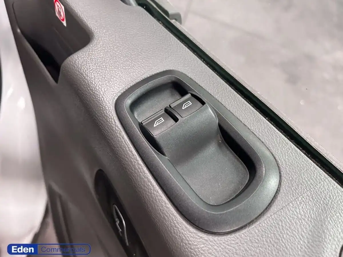 2024-ford-transit-big-16