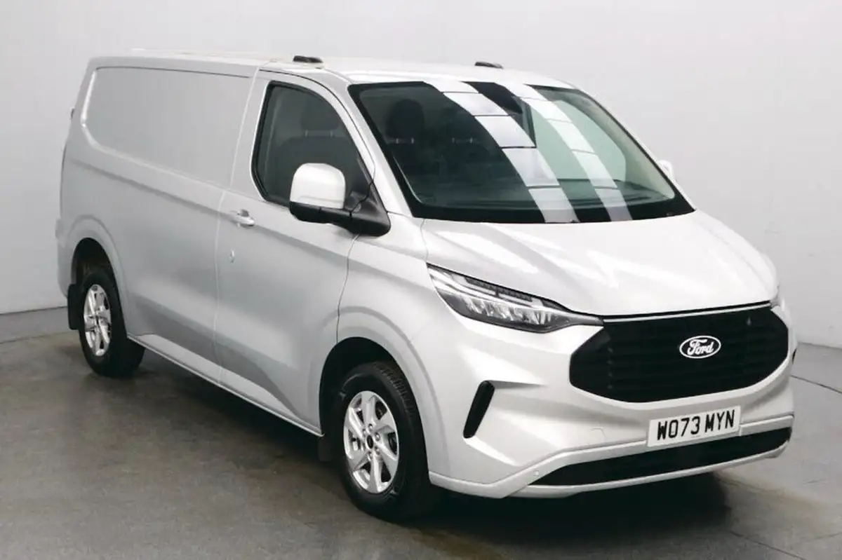 2023-ford-transit-custom-20tdci-300-l1h1-limited-136pseu6e-panel-van-1996cc-big-9