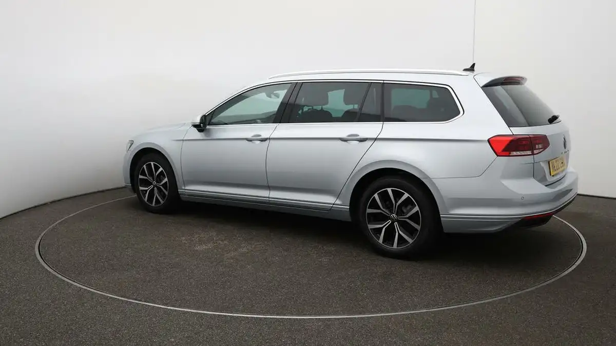 2022-volkswagen-passat-15-tsi-sel-estate-5d-dsg-big-36