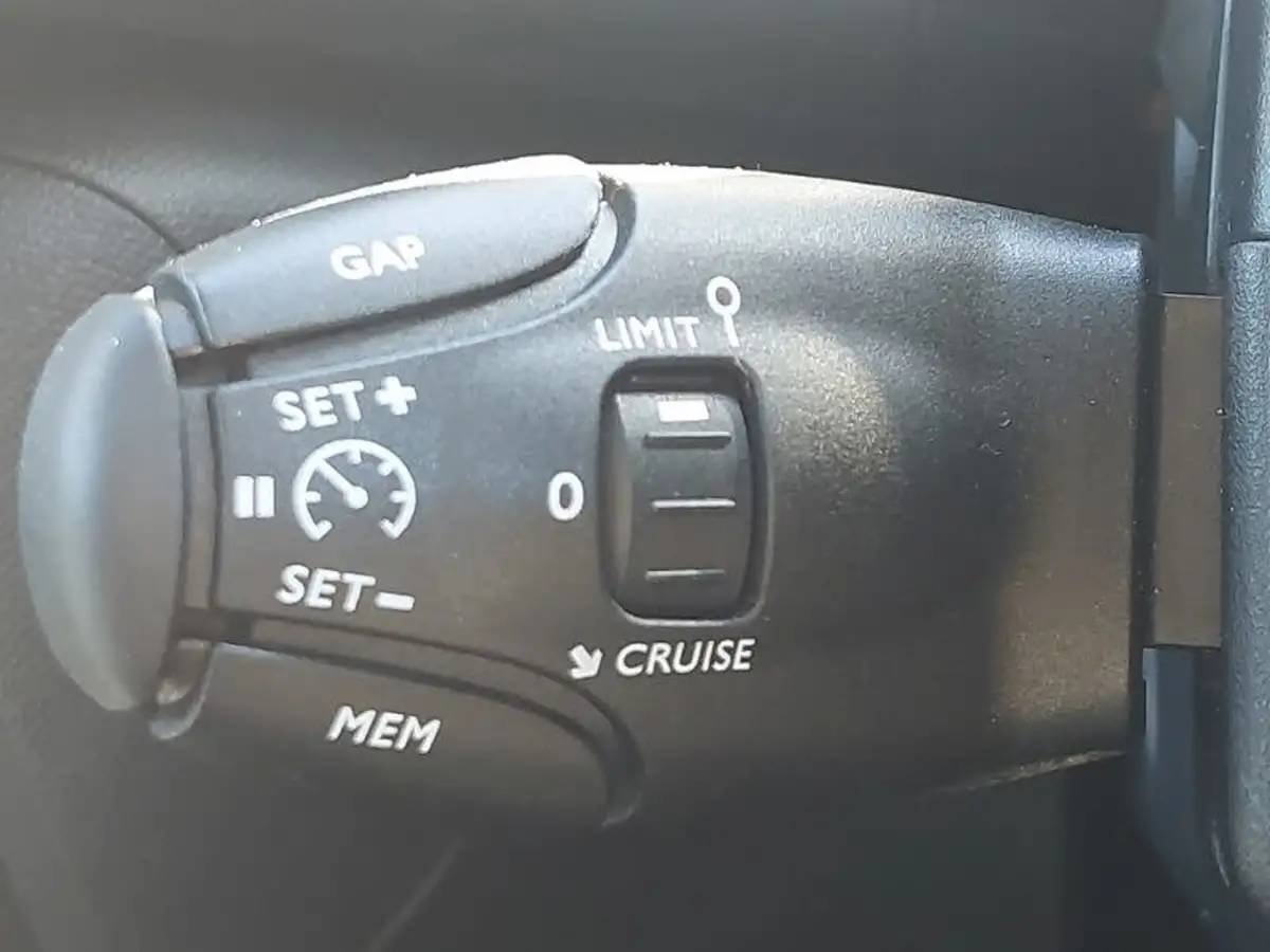 2023-citroen-c5-aircross-12-puretech-c-series-edition-130ps-ss-big-14
