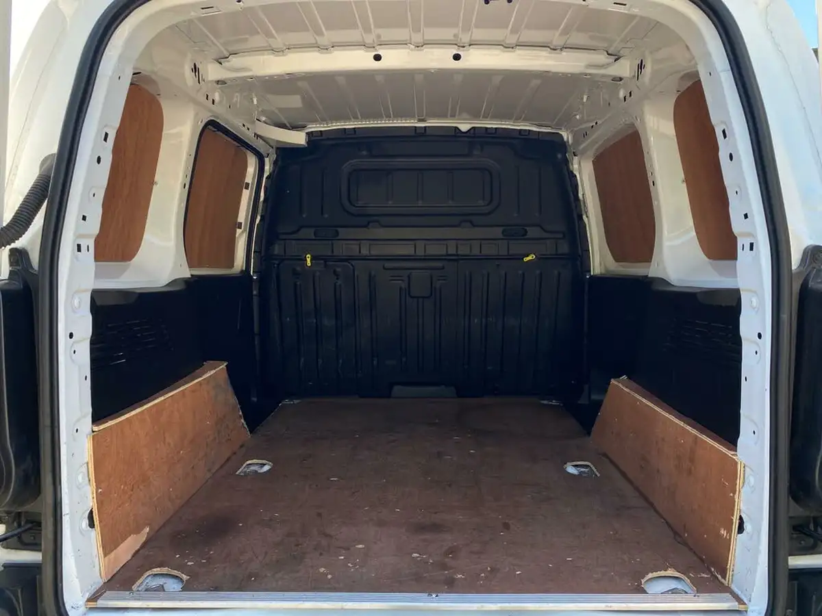2021-peugeot-partner-15-bluehdi-1000-professional-100ps-eu6dt-panel-big-11