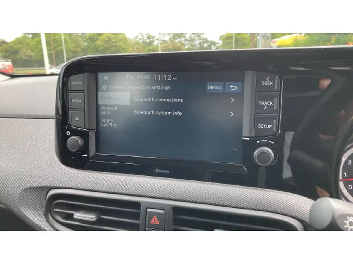 2021-hyundai-i10-12-se-connect-big-28