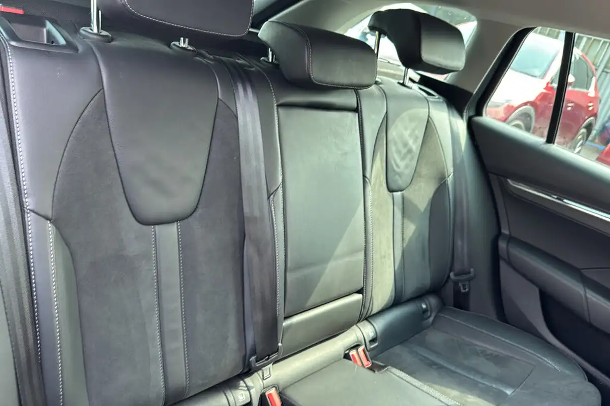 2020-skoda-octavia-15-tsi-se-l-first-edition-estate-big-11