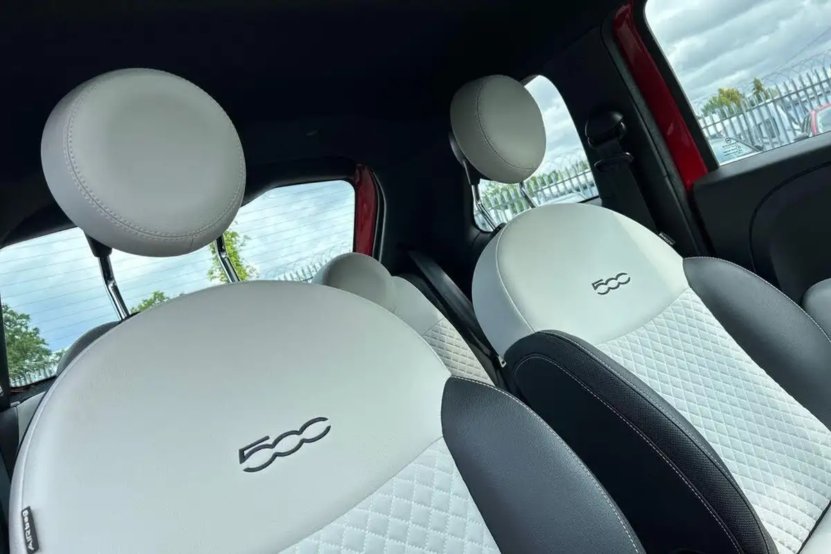 2022-fiat-500-10-dolcevita-plus-big-12